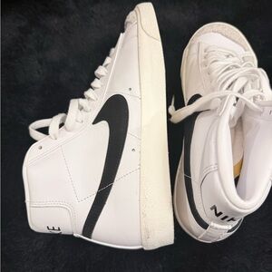 Nike White and Yellow Women's Nike Blazers- slightly used (without box)